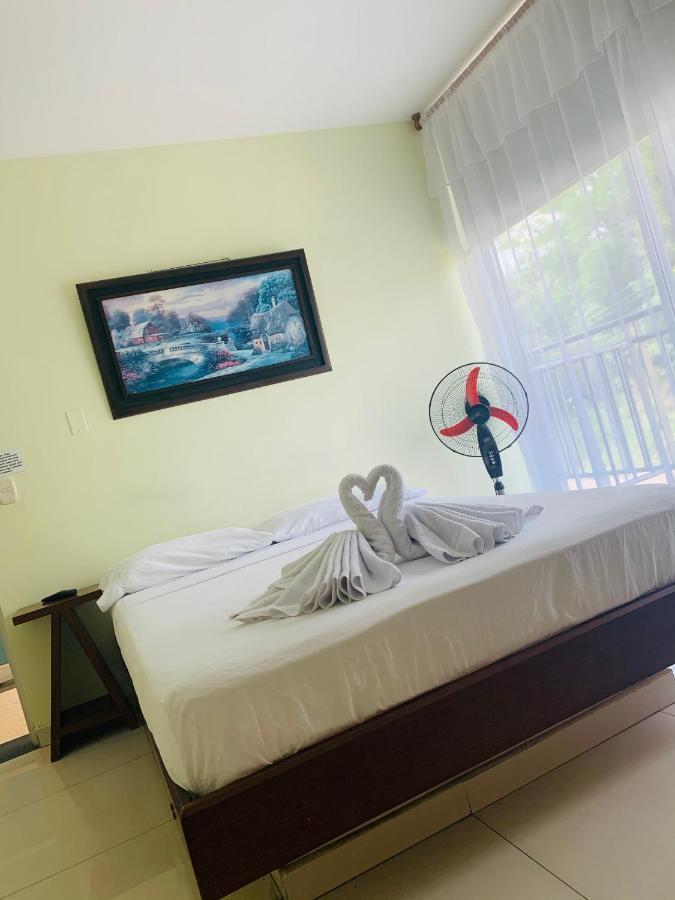 Hotel Bellavista Premium Villeta Kültér fotó
