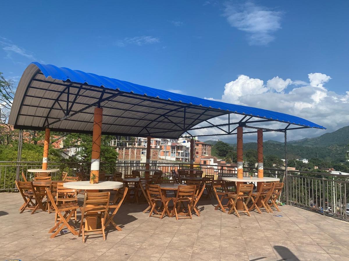 Hotel Bellavista Premium Villeta Kültér fotó