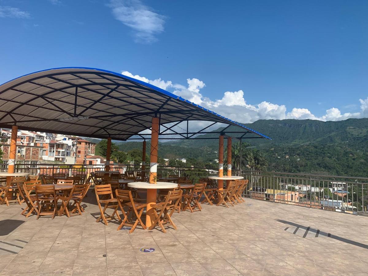 Hotel Bellavista Premium Villeta Kültér fotó