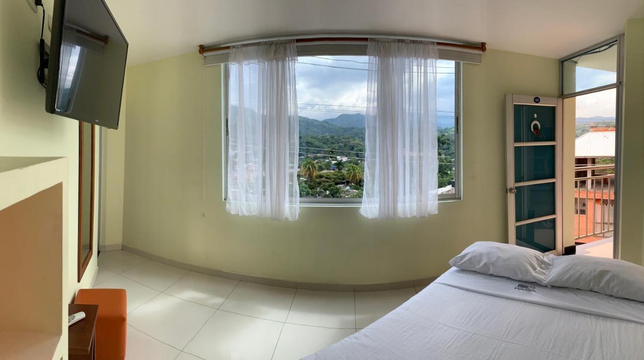 Hotel Bellavista Premium Villeta Kültér fotó