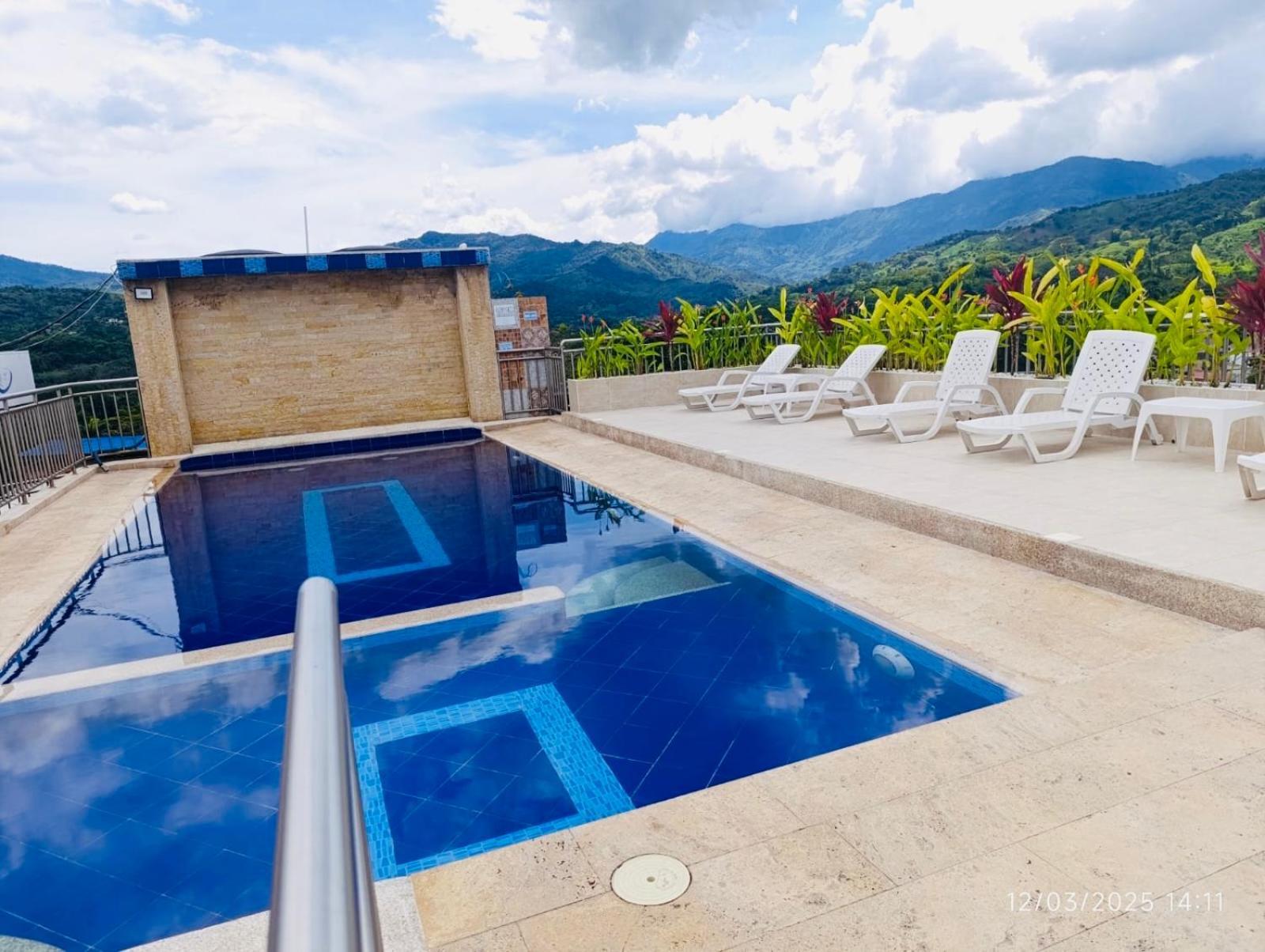 Hotel Bellavista Premium Villeta Kültér fotó